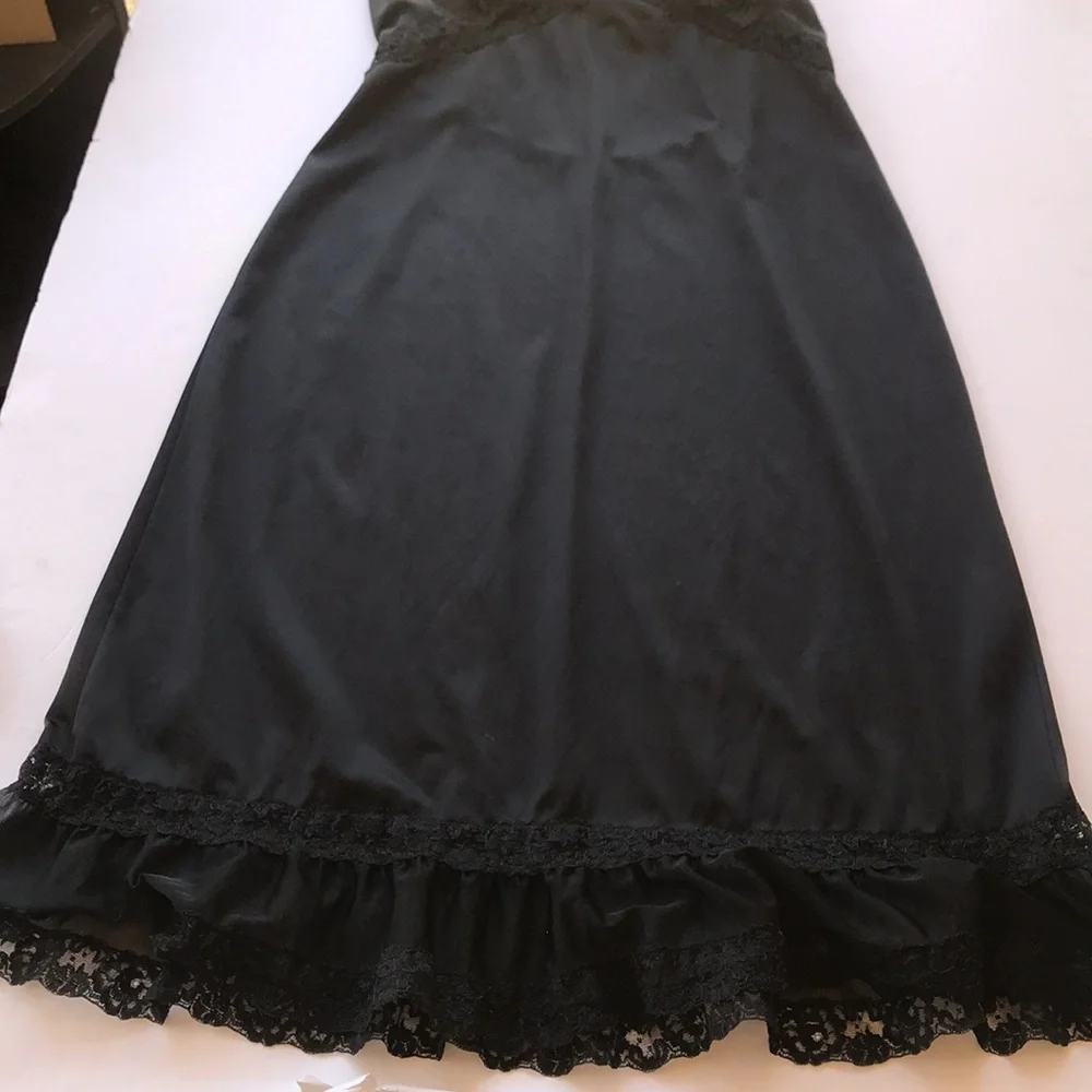 True Vintage 50’ Black Goth Sexy Magic Rare Girly Coquette Lace Tulle Vampire 36 - Picture 7 of 17
